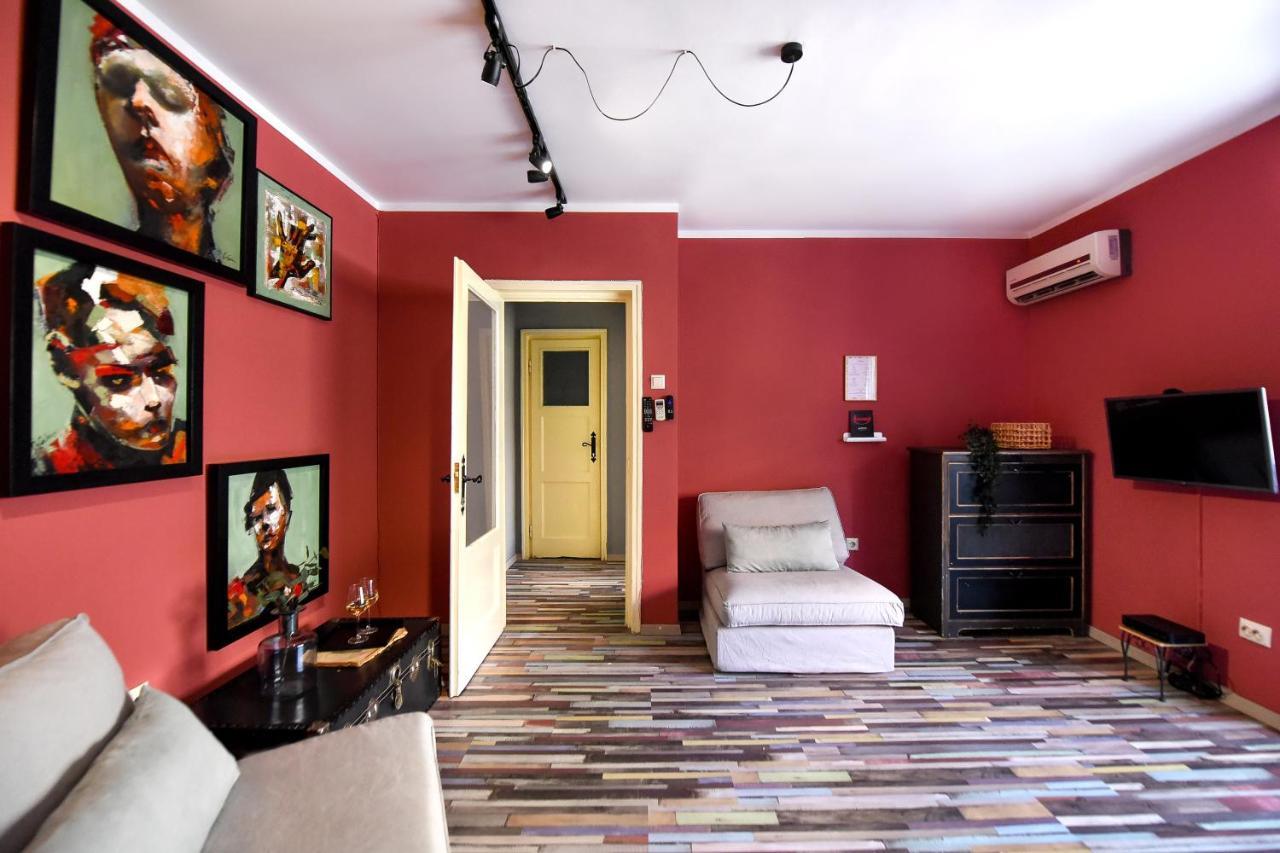 Captivating Old Town Apartment Bukarest Eksteriør billede