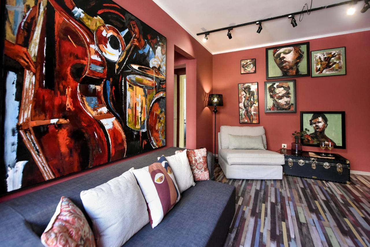 Captivating Old Town Apartment Bukarest Eksteriør billede