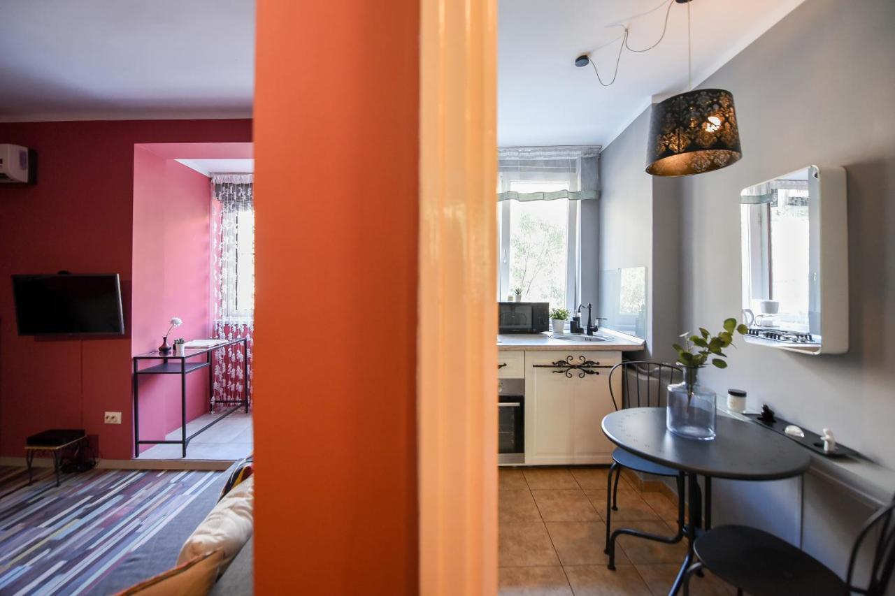 Captivating Old Town Apartment Bukarest Eksteriør billede